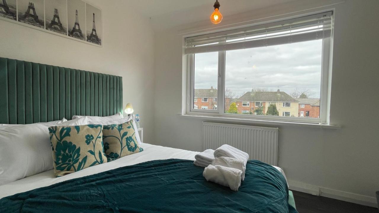 Fully Serviced Three Bed House In Durham Exterior photo